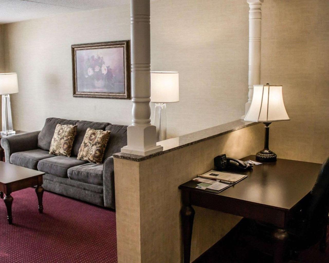 Comfort Suites Lake George - Queensbury Exteriör bild